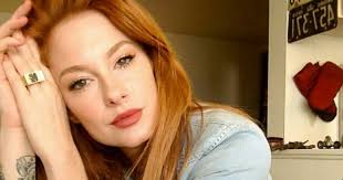 Mysterious Pouty-lipped Soul-Pop Songstress Red Rosamond Evokes Amy  Winehouse, Lana del Rey & Nancy Sinatra On CLASH Music-premiered "Looks Can  Kill" Follow-up, "Damn" (WAX LTD)