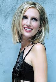 Nina Gordon's Instagram, Twitter & Facebook