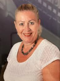 We are so sorry to share the news that our Finance Assistant, Mrs Tracy Rees,  passed away suddenly earlier this week. She had worked at the school for  almost 20 years and