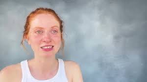 Dina Yates's Instagram, Twitter & Facebook