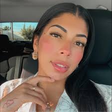 Does anyone know what stores still use these type of security tags or does  anyone have any DIY tips to try to remove it myself without damaging the  socks 🤔