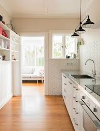 this small bungalow kitchen balances