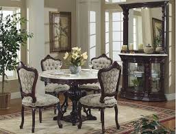 It would have comfy upholstery for the chairs which may be plain or printed. 20 Elegant Designs Of Victorian Dining Rooms Home Design Lover