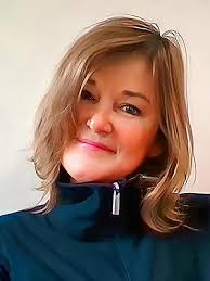 Amazon.com: When Myloh met Dolly: Myloh's Ocean Adventures Book 3 eBook :  O'Carroll, Elizabeth, Piper, Tamara: Kindle Store