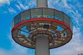 The shore sky tower is the tallest building in melaka and has an observation deck on the 43rd floor, 163 metres above street level, providing a splendid panoramic 360 degree view of this historic city and the surrounding area. Menara Taming Sari Ticket Price Online Melaka Traveloka