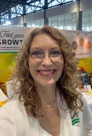 Kristine Maher's Instagram, Twitter & Facebook