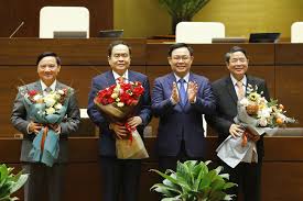 Nội dung phim xoay quanh nhân vật sky, một cậu bé vừa mất cha và có cuộc. Hyckvc2l0i2ncm