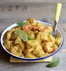 Crevettes A L Ananas Et Au Curry Recette Recette Asiatique Recette Crevette Ananas