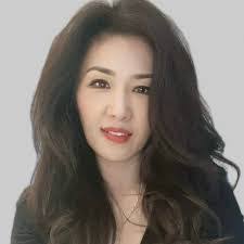 Linda Dimarco's Instagram, Twitter & Facebook