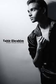 Black And White Indoor Photoshoot Men Pin By Tahir Ebrahim On Tm Color Studio Senior Pictures Boy Poses Senior Pictures Downtown Photographic Studio