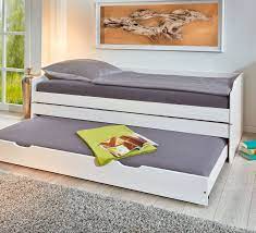 Wir bieten eine große auswahl an schicken hosen, pullovern, hemden, blusen und jacken. Funktionsbett Aus Massiver Kiefer Mit Drei Schlafplatzen 3 In 1