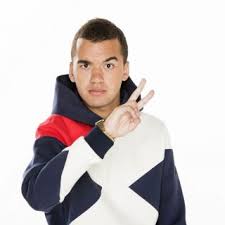 Nommés pour ces victoires de la musique 2019, bigflo et oli se sont prêtés au jeu du blind test inversé pour la deuxième année. Oli Clothes Outfits Brands Style And Looks Spotern