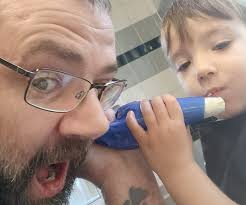 Did KFC buffet have chocolate and strawberry desserts?