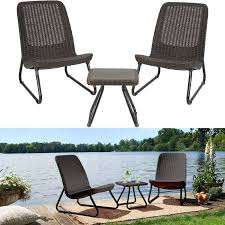 Advertisement if you suspect earwigs are the cause of the damage, check under these potential hiding places during the day to confirm their presence. Garden Furniture Ideas