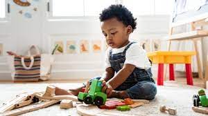 Independent Play Benefits How To Encourage Your Baby Or Toddler To Play Alone