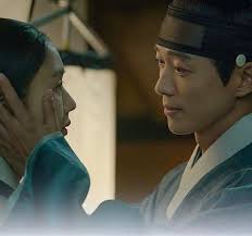 Didn't it feel like one sided love all along? It felt like at a point  female lead after getting crushed by other things, chose him as last  option? Male lead deserved better.