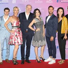 Ses acteurs étaient des stars, admirées par les nombreux fans. Plus Belle La Vie Un Acteur De La Serie Est Mort Femme Actuelle Le Mag