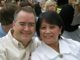 Carmen and Dan Hale visit