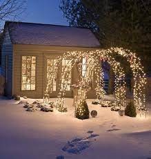 Make An Entrance 5 Holiday Outdoor Decoration Ideas Photos Fresh Ideas Fo Outdoor Holiday Decor Christmas Lights Outdoor Christmas