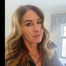 I'm proud to share that I have earned a 3.9/4.0 GPA for the Fall 2024  semester, qualifiying me for the Dean's List for the School of Business at  the University of Connecticut! |