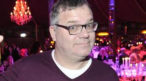 Moderator Elton wird aussortiert und ein Insider weiß: "Ein ganz schlechter  Stil"