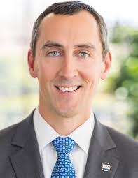 Shaun Etheridge's Instagram, Twitter & Facebook