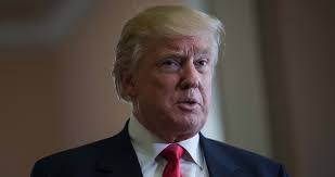 Insurgent Trump taps GOP insiders, lobbyists for transition