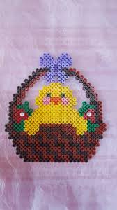 Des plaques de perles à repasser. Poussin Dans Un Panier En Perles Hama Pour Paques Blog De Mes Petites Creations 13