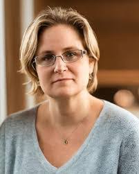 Dana Gates's Instagram, Twitter & Facebook