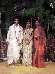 Samantha And Naga Chaitanya Wedding Wedding Saree Collection Groom Wedding Dress South Indian Bride Hairstyle