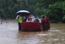 Banjir kilat di kl?.agensi berkait di minta segera memantau dan membuat laporan. Banjir Kilat Di Melaka 321 Mangsa Dipindahkan Astro Awani