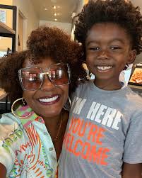 Today while standing in line I heard the sweetest voice say “That's Ms.  Tab”❤️ I turned around and the conversation went like this: Me: well hello  there, yes I am Ms. Tab.