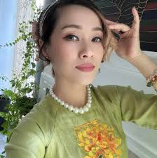 Columbia Protester Gets Green Card Revoked And Faces Deportation After  Arrest — Now Sues to Stay in U.S. Yunseo Chung, one of the arrested  Columbia University students involved in recent anti-Israel protests,