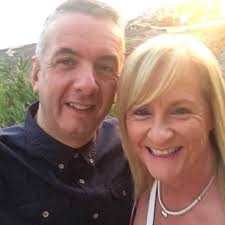 Hi does anyone know makaton? My son signs at times because he learns  Makaton at nursery. He looked like he was signing a few minutes ago but it  could be nothing. He