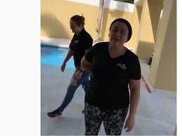 Así les ha ocurrido a cientos de futbolistas aficionados y sus familias, engañados por personajes del otro corría el mes de octubre del 2019 cuando apareció en la casa de jefferson y otros jóvenes de hoy vive en cochabamba de la caridad de la gente. Video Ozuna Regala A Su Madre Lujosa Casa En Navidad El Veedor Digital