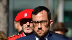 Remírez prohíbe a la Policía Foral recoger ayuda para Ucrania en sus  comisarias