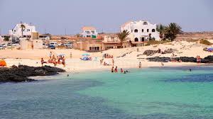 Check spelling or type a new query. Eine Der Lagunen El Cotillo Fuerteventura Kanarische Inseln Spanien Redaktionelles Stockbild Bild Von Aktivitat Strand 123486514