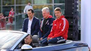 Pages media books & magazines book joshua khimich. Fc Bayern Dienstwagen Wer Fahrt Welchen Audi Auto