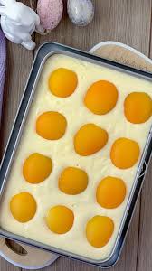 Teig mit hilfe eines tortenhebers glattstreichen und im vorgeheizten ofen ca. Spiegeleier Kuchen Saltsugarlove