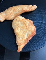 De beers' high jewelry necklace is featured in town & country's jewel of the day. Krazizek Krazizek Twitter