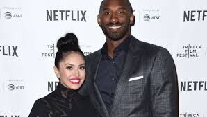 Get the latest news, stats, videos, highlights and more about small forward kobe bryant on espn. Kobe Bryant 41 Dieser Pakt Mit Ehefrau Vanessa Sorgt Fur Gansehaut Bunte De