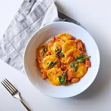 Zesty Ravioli Skillet Recipe Ravioli Recipe Ravioli Recipe Easy Main Dish Recipes