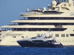 The Difference Between A Millionaire And A Billionaire Futuristspeaker Com Boats Luxury Luxury Yachts Boat