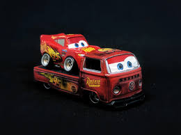 A page for describing characters: Cars Lightning Mcqueen Tekening Disney Cars 3 Lightning Mcqueen Maxi Poster Pp34144 Character Brands Check Out Inspiring Examples Of Lightningmcqueen Artwork On Deviantart And Get Inspired By Our Community