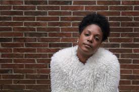 Short curly hairstyle with blunt front: 10 Simple Hairstyles For Short Natural Hair Or Twa Naturall