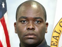 Officer who cleared 55 cases with 7 arrests honored as Mobile Police  Officer of the Month