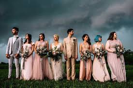 The Most Amazing Wedding Party Pictures Of 2020 Wedding Group Photos Wedding Photoshoot Wedding Parties Pictures