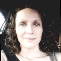 Kelli Hopkins's Instagram, Twitter & Facebook