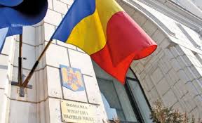 Guvernele le folosesc pentru a strânge fonduri care pot fi cheltuite pentru noi proiecte sau infrastructură. Romanii Pot CumpÄƒra Titluri De Stat In Cadrul Programului Tezaur Si In Luna August Capital