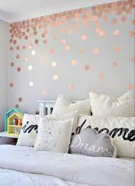 959 gold glitter wall paint products are offered for sale by suppliers on alibaba.com, of which building coating accounts for 1%, paper coating there are 162 suppliers who sells gold glitter wall paint on alibaba.com, mainly located in asia. Rose Gold Raining Glitter Decor For Soft And Subtle Bedroom Style Bedroom Diy Ide Decoracao Quarto E Sala Decorar Quartos De Meninas Decoracao Quarto Pequeno